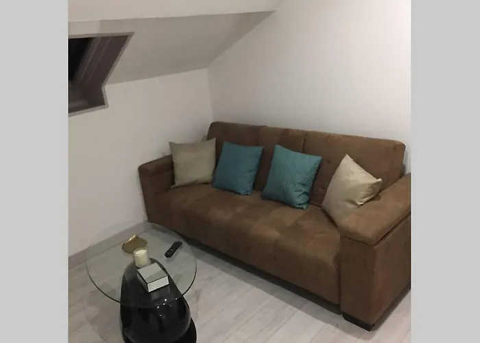 F2 Bis Proche De Toutes Commodites Apartman